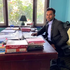 Advocate Mr. Krishna Pal